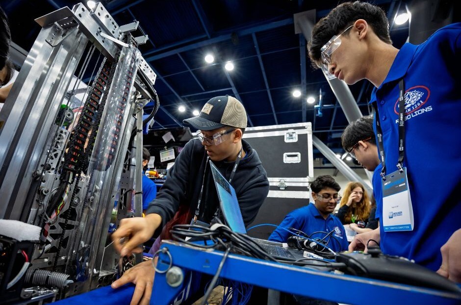 [🤖🇺🇸] Dig this — you can help unearth the next generation of STEM innovators by becoming a monthly donor with FIRST! 

Your support doesn’t just brush the surfac , shares-0✔️ , likes-0❤️️ , date-2026-02-10 17:00:19[🤖]