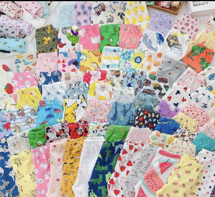 [🆕🇻🇳] Sỉ lẻ quần trẻ em – Chuyên sỉ lẻ quần dài quần đùi cho bé 🧑‍🧒❤️️👶⭐️ quần lửng cho bé trai/ gái từ 6-50kg 
fom rộng  mặc thoải mái chất liệu vải thun cotton mềm có độ co giãn tốt 
 mẫu mã đa dạng sinh động 
Size từ 6-50kg bo , shares-2✔️ , likes-32❤️️ , date-2024-06-28 02:51:47🇻🇳🇻🇳🇻🇳📰🆕