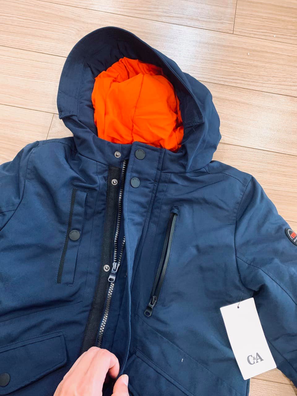 [🆕🇻🇳] ColorKids – Chuyên VNXK sỉ lẻ đồ cho bé 😎❤️️⭐️ HÀNG HÓT MỚI VỀ
 Áo khoác parka C&A size trung tqxk xuất dư xịn đét mới về siêu đẹp . Hàng đẳng cấp chất lượng châu âu
 Size : 92-140cm
 ri 15 chiếc
 I , shares-0✔️ , likes-0❤️️ , date-2021-11-02 15:15:33🇻🇳🇻🇳🇻🇳📰🆕