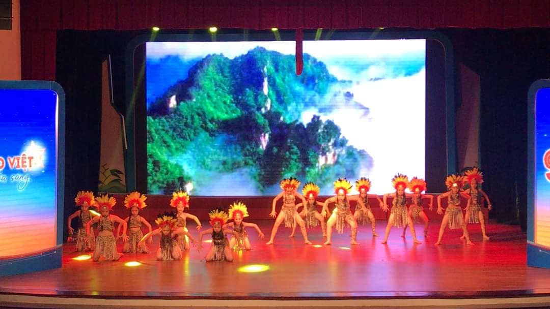 [🆕🇻🇳] Top1StarKids ⭐ ☀ ⚡ Một tiết mục thi được biên đạo công phu, độc lạ, đầy màu sắc làm đốn tim khán giả với những màn đu dây nhào lộn. Những tiết mục  , shares-0✔️ , likes-1❤️️ , date-2022-06-28 02:28:44🇻🇳🇻🇳🇻🇳📰🆕