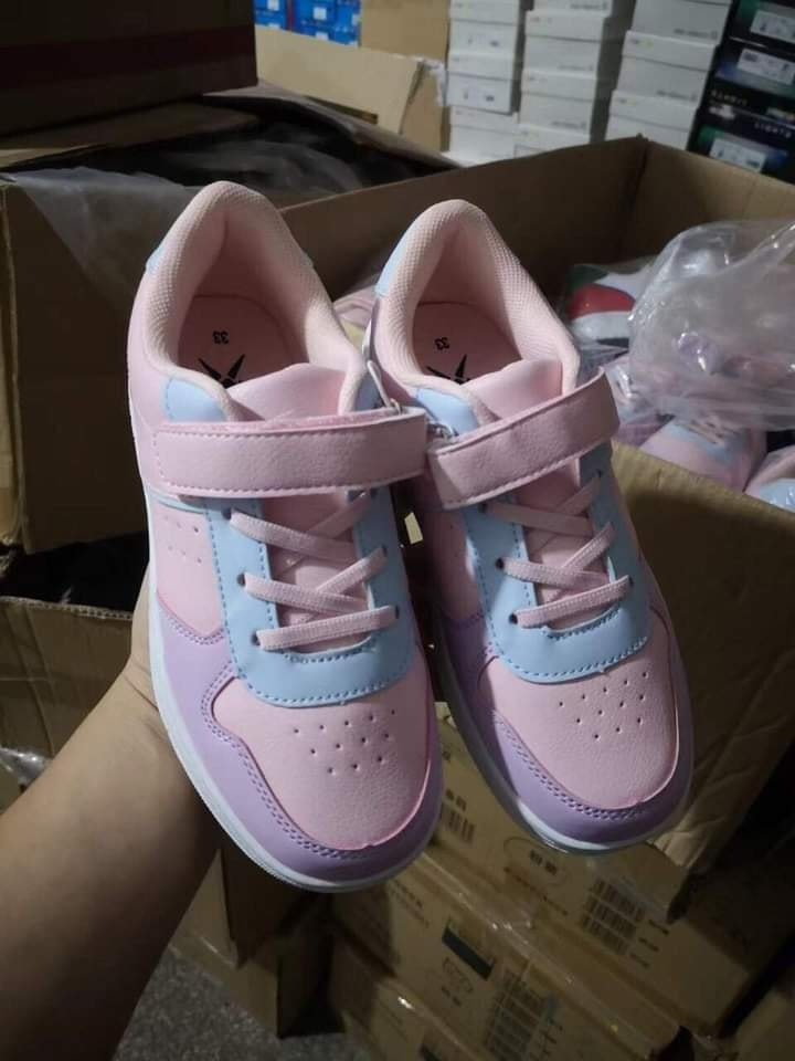 [🆕🇻🇳] Xoài’s Corner, các mẹ sẽ tìm được những món đồ phù hợp cho các bé 😎❤️️⭐️ 110k
Quần nỉ da cá mềm đẹp – xịn mịn 
Chất nỉ cực đẹp. 
Dáng quần lên đẹp, khoẻ khoắn, năng động cực luôn ạ.
Bảng màu đẹp, đa dạng với nhiều màu sắc dễ phố , shares-0✔️ , likes-2❤️️ , date-2022-10-13 22:30:08🇻🇳🇻🇳🇻🇳📰🆕