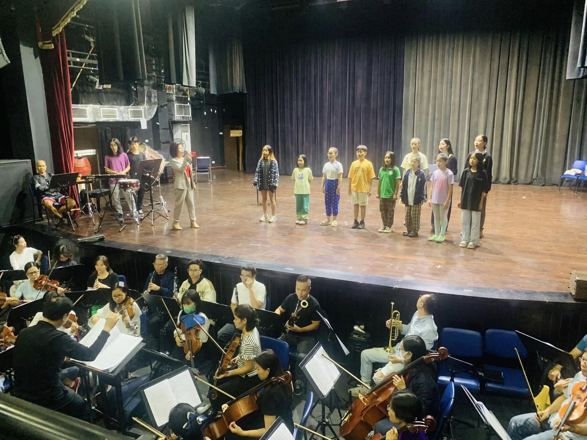 [🆕🇻🇳] Top1StarKids ⭐ ☀ ⚡ Đi học về chỉ kịp ăn tối là chạy ngay tới buổi tập để chuẩn bị cho chương trình nhạc kịch lớn sắp tới diễn ra tại nhà hát lớn. E , shares-0✔️ , likes-0❤️️ , date-2022-11-25 05:01:06🇻🇳🇻🇳🇻🇳📰🆕