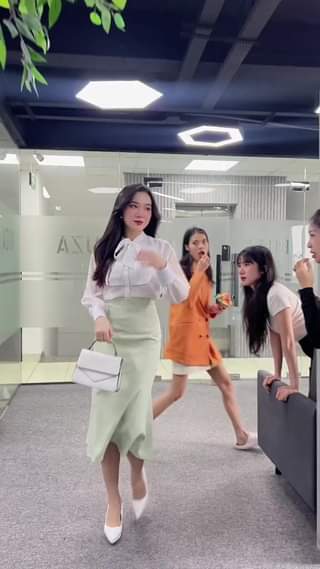 [🆕🇻🇳]  Queen fashion (Hàng fake tàu) – Hàng giá rẻ trung quốc 🧑‍🧒❤️️👶⭐️ Mấy khứa mới vô hay thích mặc nổi lắm nè #Conangcongso #RUZA #viral #trending #thoitrangcongso #fy #xuhuong #fashion #vanphong #congso 
 Nguồn: ruza.vn
 , shares-0✔️ , likes-0❤️️ , date-2023-11-10 22:30:05🇻🇳🇻🇳🇻🇳📰🆕