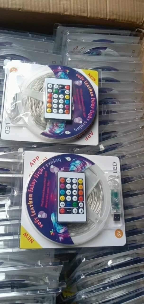 [🆕🇻🇳] Hiền Vinh Hvkids  (Xưởng may HV Kids) 😎❤️️⭐️  Đèn nháy chớp Led đuổi 10M có điều khiển Smart Fairy Lights
Giá: 89k/1 bộ
========
Dàn nháy RGB dài 10m có hiệu ứng đuổi , đổi  , shares-0✔️ , likes-1❤️️ , date-2024-01-27 12:53:05🇻🇳🇻🇳🇻🇳📰🆕