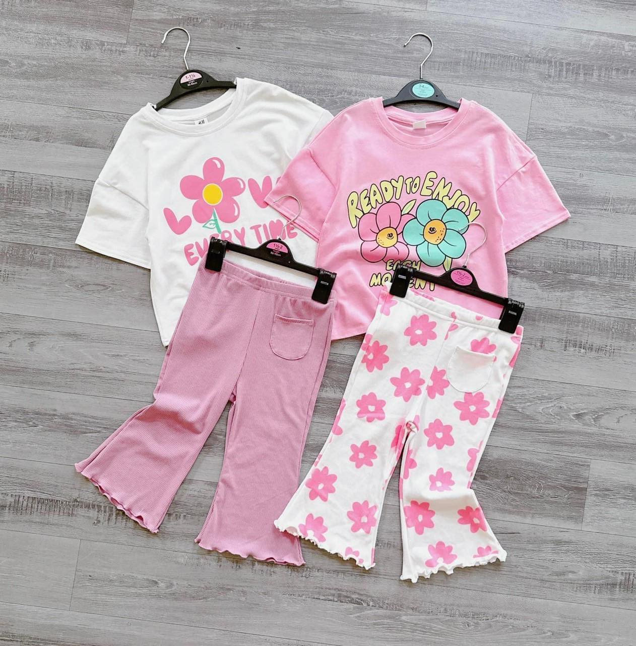 [🆕🇻🇳]  Suri baby kids – Thời trang cho bé thiết kế, hàng QC Cao Cấp 😎❤️️⭐️ Em lên tiếp Combo 2 bộ siêu rẻ kèm #Freeship chào xuân cho bé nhé
 Chất cotton mềm mát mẹ yên tâm nha
 Đủ sizd 8-35kg
 Nhận hàng được kiểm tra thoải mái nh , shares-0✔️ , likes-54❤️️ , date-2024-02-16 20:22:04🇻🇳🇻🇳🇻🇳📰🆕