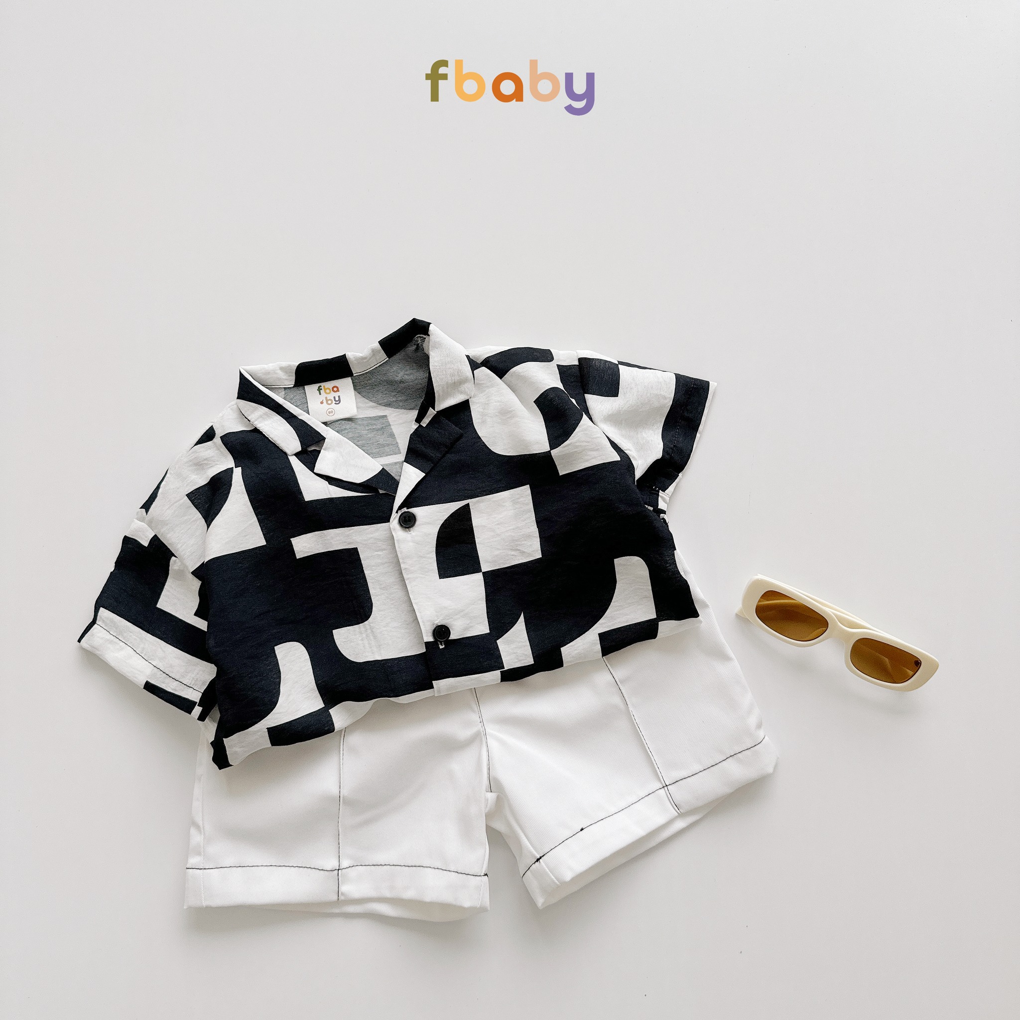 [🆕🇻🇳] FBaby Store – Thời Trang Trẻ Em Thiết Kế Cao Cấp 😎❤️️⭐️ Nắng lên rồi, bé mặc gì cho thoải mái và nổi bật 
BỘ SƠ MI CÔNG TỬ CÁ TÍNH đáp ứng đủ tiêu chí trên cho bé luôn ạ 
– Chất liệu áo sơ mi đũi phối quần kaki  , shares-2✔️ , likes-12❤️️ , date-2024-04-26 03:08:54🇻🇳🇻🇳🇻🇳📰🆕