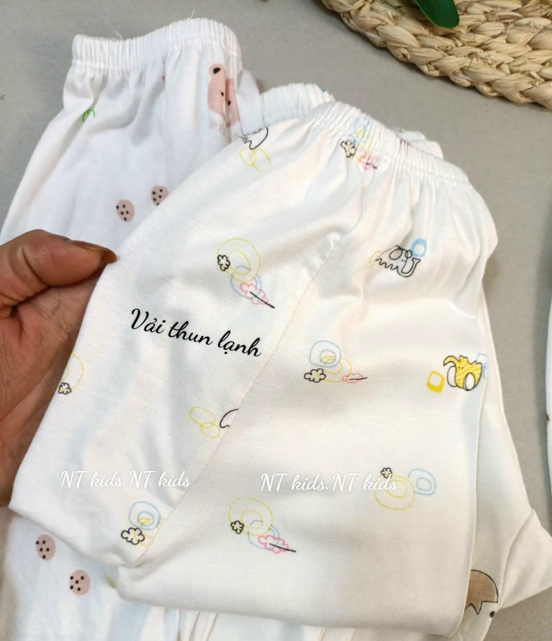 [🆕🇻🇳]  Shop QUỲNH NHI – Chuyên sỉ lẻ các mặt hàng đồ sơ sinh, đồ bầu 🧑‍🧒❤️️👶⭐️ Quần dài trắng thun lạnh 
 , shares-0✔️ , likes-24❤️️ , date-2024-04-18 21:21:13🇻🇳🇻🇳🇻🇳📰🆕