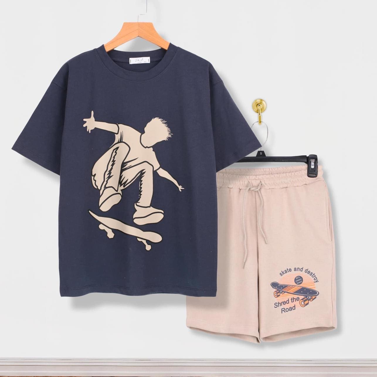 [🆕🇻🇳] MamimO Shop – Bán buôn – bán lẻ thời trang xuất khẩu trẻ em😎❤️️⭐️ Hàg #Hot về thêm full sz các bác vụt nhanh ạ
 E vét kho đc gần 50b thôi, bác nào trc hụt hú e siếp nhé
Sz : XS S M L ( ~45kg – 75kg )
Pr : 1 9 5 k
 Combo 3 , shares-0✔️ , likes-11❤️️ , date-2024-04-23 15:03:48🇻🇳🇻🇳🇻🇳📰🆕