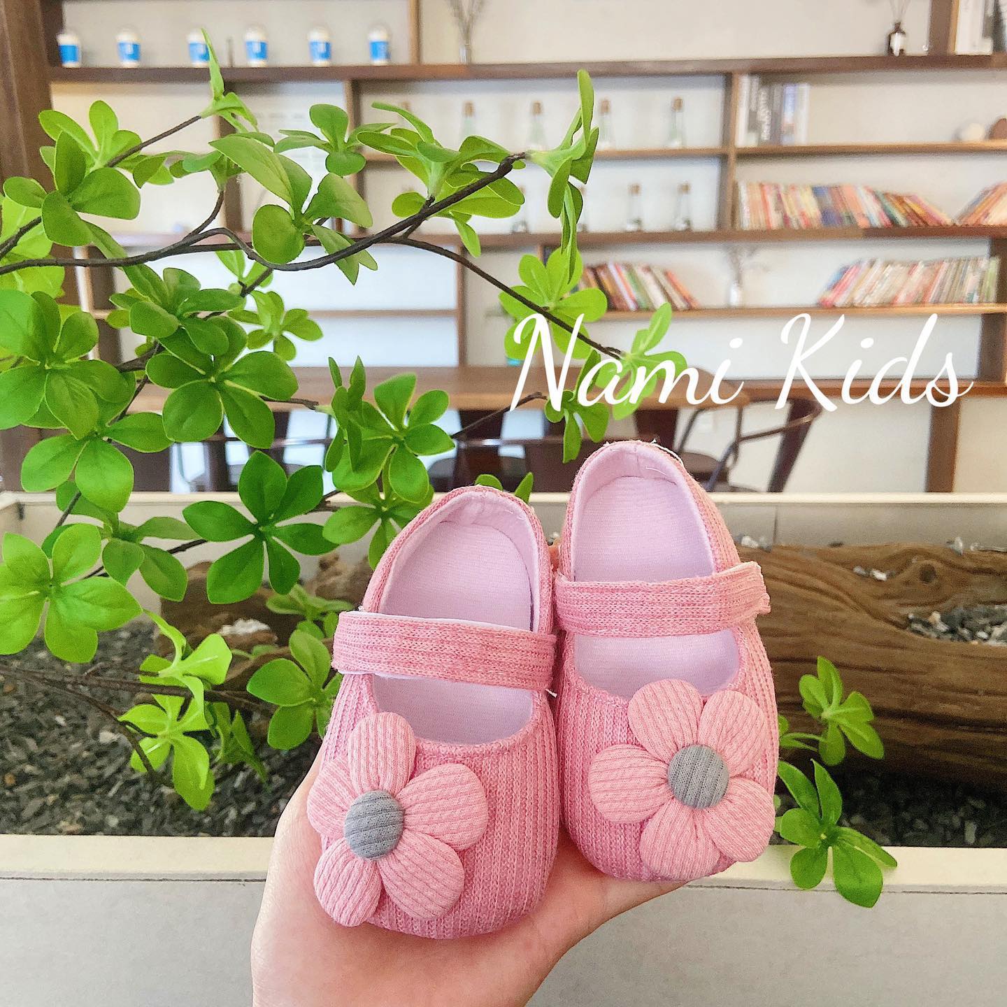 [🆕🇻🇳]  Nami Kids – Ở đây có đồ em bé dễ thương lắm nè 🧑‍🧒❤️️👶⭐️  Đến hẹn lại lên, summer đến rồi các chị ui, thấy giày hoa là thấy iu rồi nì 
 , shares-0✔️ , likes-8❤️️ , date-2024-05-25 22:41:38🇻🇳🇻🇳🇻🇳📰🆕