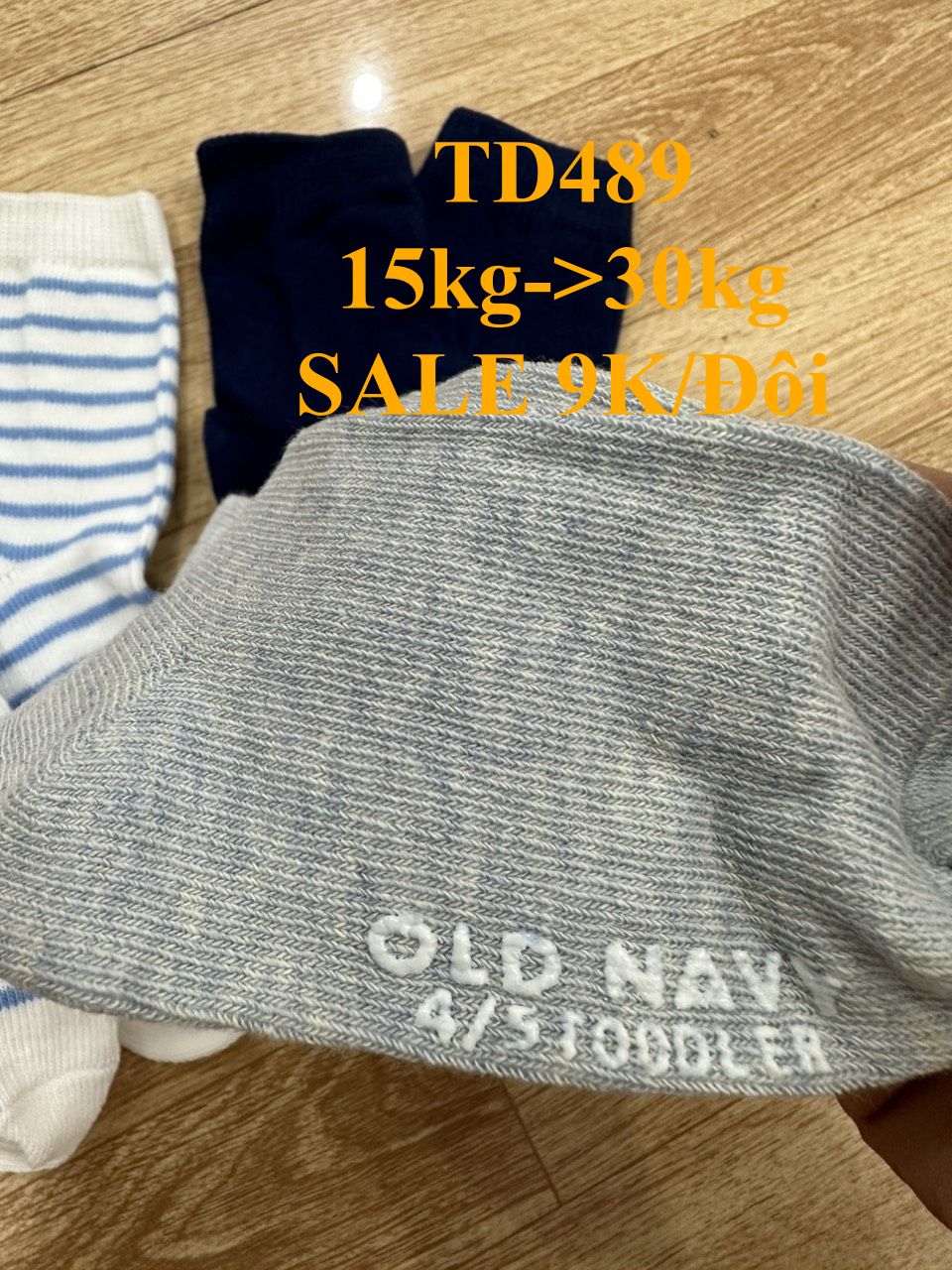 [🆕🇻🇳] Thời trang trẻ em Việt Nam xuất khẩu-Cambodia xuất xịn 😎❤️️⭐️ SALE 9K
* Mã TD489: Tất chống trơn cho các bé, từ 15kg đến 30kg đi vừa
– Các màu như ảnh
– Size: 15kg đến 30kg 
– Giá: SALE 9K/C
– – – – – – – – – -3/24
*  , shares-0✔️ , likes-0❤️️ , date-2024-05-26 11:32:14🇻🇳🇻🇳🇻🇳📰🆕