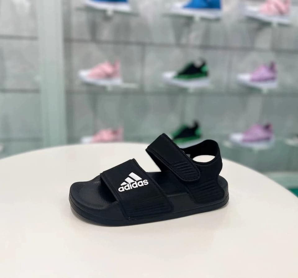 [☕️🇻🇳] Charm Coffee 🥤 Top1Coffee ☕️ Bình yên thật…bình yên khi…
Charm Coffee : ngõ 20 Láng Hạ, Đống Đa,HN
      Opening hours: 07 am- 22h00 pm
      Available apps  , shares-0✔️ , likes-6❤️️ , date-2024-05-30 04:40:47🇻🇳🇻🇳🇻🇳📰🆕