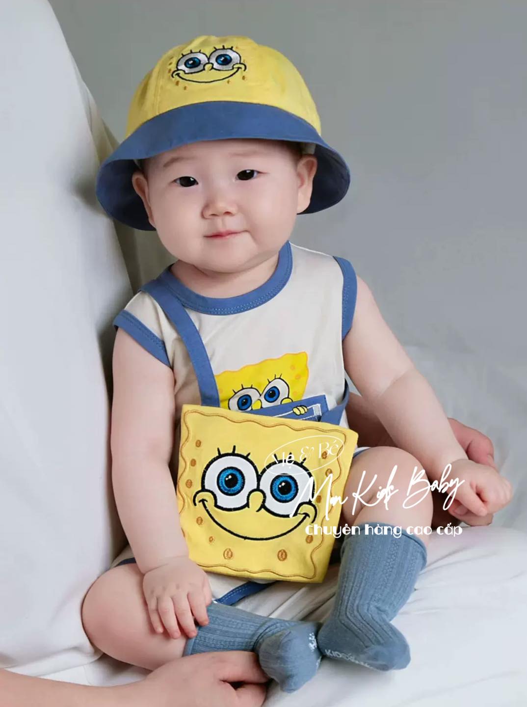 [🆕🇻🇳] Mon Baby Kids – 𝐂𝐇𝐔𝐘𝐄̂𝐍 𝐐𝐔𝐀̂̀𝐍 𝐀́𝐎 𝐓𝐑𝐄̉ 𝐄𝐌 𝐂𝐀𝐎 𝐂𝐀̂́𝐏. 𝐓𝐔𝐘𝐄̂̉𝐍 𝐒𝐈̉ 𝐂𝐊 𝐂𝐀𝐎❤️ 😎❤️️⭐️ Nhìn em một chút thì yêuuu 
 Nhìn em nhiều chút thì yêu nhiều lầnnn 
 – shop đủ cỡ 5-12ki kèm mũ túi nhaa 
 – diện set này đi chơi, đi biển , chụp ảnh bao  , shares-14✔️ , likes-519❤️️ , date-2024-06-07 12:49:03🇻🇳🇻🇳🇻🇳📰🆕