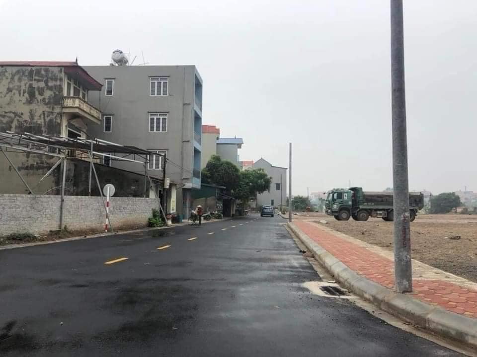 [🆕🇻🇳] Hiền Vinh Hvkids  (Xưởng may HV Kids) 😎❤️️⭐️ Đất Xâm Động hơn 40m. Lãi vĩnh viễn 1 mặt thoáng. 1,3x tỷ. 100m ra VĐ4. 3 bước chân ra trục liên huyện lh e chính chủ 0915626512 , shares-0✔️ , likes-5❤️️ , date-2024-06-08 13:04:37🇻🇳🇻🇳🇻🇳📰🆕