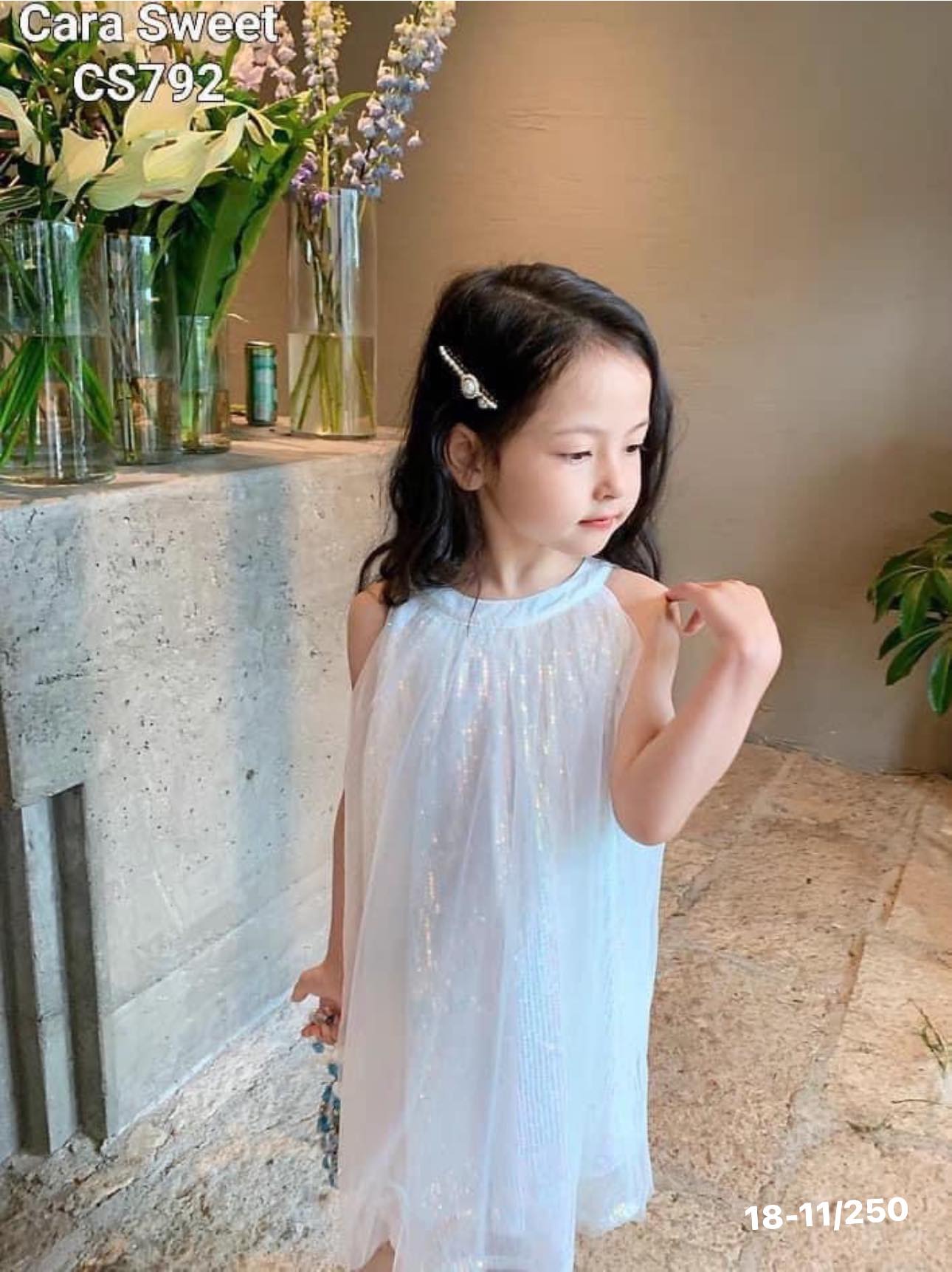 [🆕🇻🇳] Carlos kids – Chuyên thời trang, giày dép và phụ kiện cao cấp cho bé trai và bé gái 🧑‍🧒❤️️👶⭐️  Sang xịn lắm ah.
 Váy 3 lớp, lớp tho boi 100% cotton. Lớp lưới kim sa lấp lánh. Phủ lớp tutu mềm nhẹ. Mặc cực kì thoải mái
 Full size: 10-40kg
 , shares-0✔️ , likes-0❤️️ , date-2024-06-29 22:19:22🇻🇳🇻🇳🇻🇳📰🆕