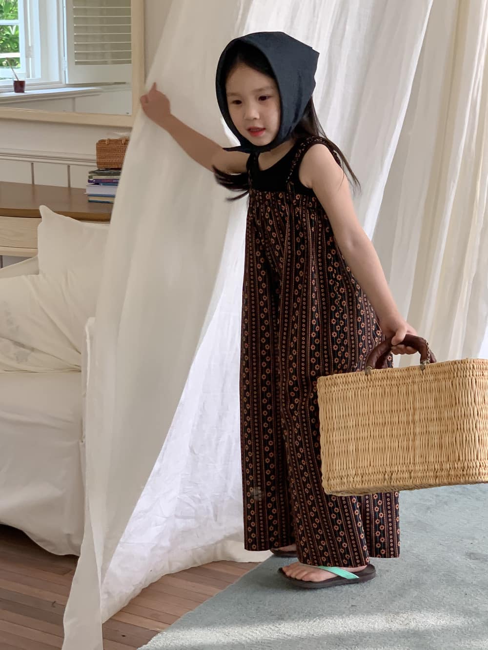 [🆕🇻🇳] Tiệm Nhà Bơ – 안녕하세요☀️ Tiệm chuyên đồ trẻ em Quảng Châu, mang style Hàn Quốc năng động cho bé🥑 🧑‍🧒❤️️👶⭐️ Tựa cô bé quàng khăn đỏ
 Sz90-150
 , shares-0✔️ , likes-3❤️️ , date-2024-07-02 17:18:23🇻🇳🇻🇳🇻🇳📰🆕