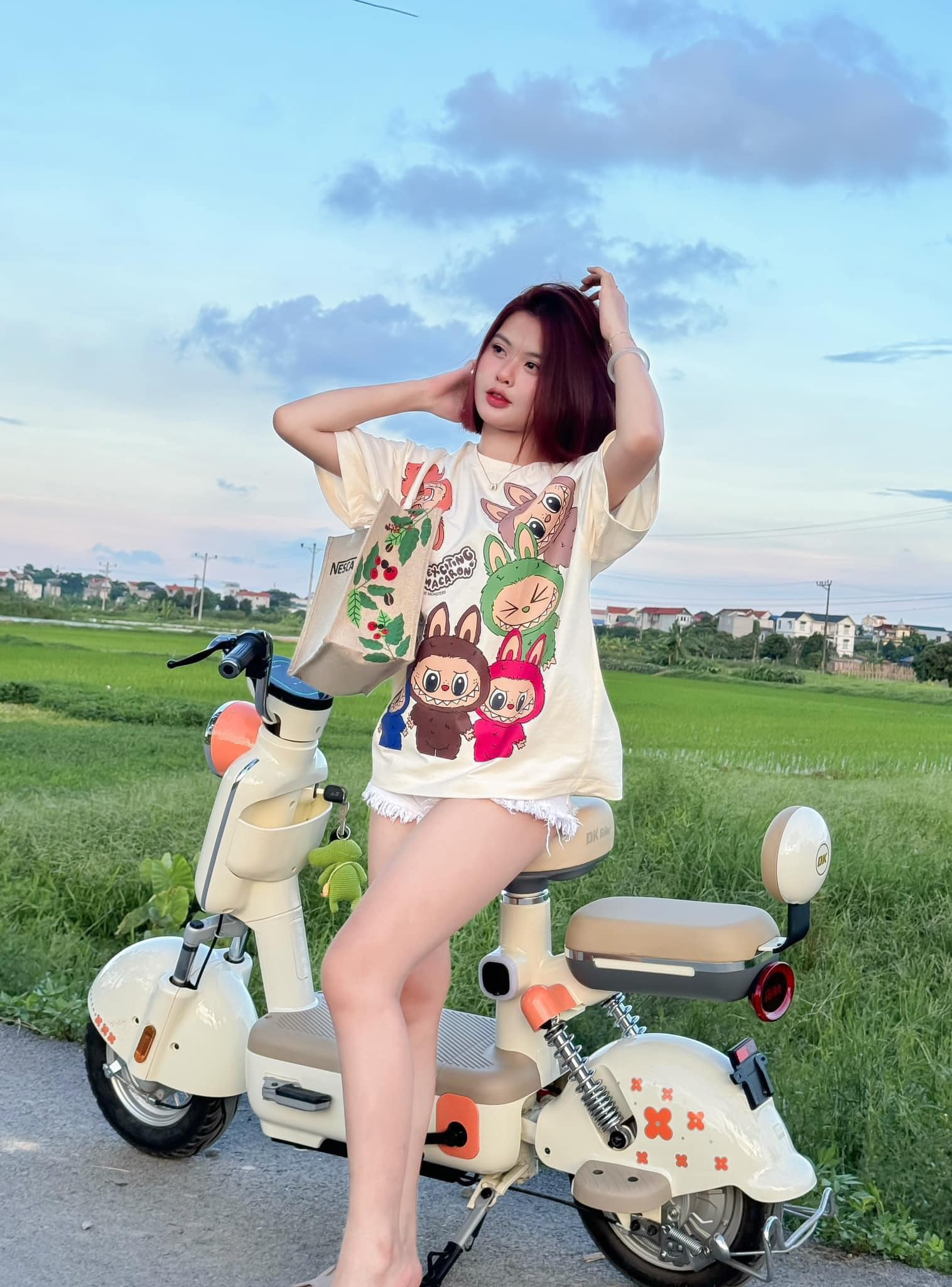 [🆕🇻🇳] Gạo Kids- Tiệm Đồ Đôi & Gia Đình Mẹ Và Bé Hàng Thiết Kế Cao Cấp 🧑‍🧒❤️️👶⭐️ Mẹ Và Em Gái Là Phải Điệu Phải xinh nè
Lên Đồ Mẹ và bé đủ mẫu luôn ạ
————————————————————-
H.ᴀ̀ɴɢ COTTON Xịn 100% ᴄᴀᴏ ᴄᴀ̂́ᴘ Mềm Mịn ,Thoáng Mát Cho Cả Gia  , shares-1✔️ , likes-549❤️️ , date-2024-07-05 19:44:32🇻🇳🇻🇳🇻🇳📰🆕