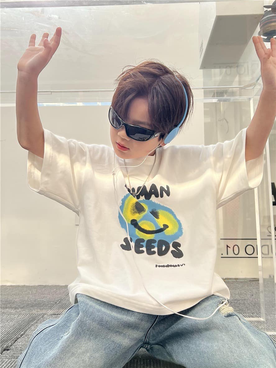 [🆕🇻🇳]  NaNa Chan – Quần áo trẻ em cực đẹp 😎❤️️⭐️ Áo Human không làm mom thất vọng. Chất vải đường may sịn sò fom cực chuẩn nha 
 Size 90-160 

#Nanachan
𝗦𝗵𝗼𝗽𝗲𝗲:  
𝗧𝗶𝗸𝘁𝗼𝗸: nanachan.clothing 
•••••••••••••• , shares-0✔️ , likes-5❤️️ , date-2024-07-06 00:53:14🇻🇳🇻🇳🇻🇳📰🆕