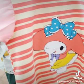 [🆕🇻🇳] Beekids – Quần Áo Trẻ Em & Phụ Kiện – Thời trang trẻ em BEE chuyên về quần áo trẻ em cao cấp cho bé từ 1-14 tuổi 🧑‍🧒❤️️👶⭐️ Đầm thun họa tiết Kuromi Melody Cinnamon siêu hot hit cho bé. Chất mịn mát phối dập ly siêu cưng luôn Mẹ ạ. Có 3 màu xinh quá luôn. Mẹ sắm ngay cho con nhe , shares-0✔️ , likes-2❤️️ , date-2024-07-07 03:02:32🇻🇳🇻🇳🇻🇳📰🆕