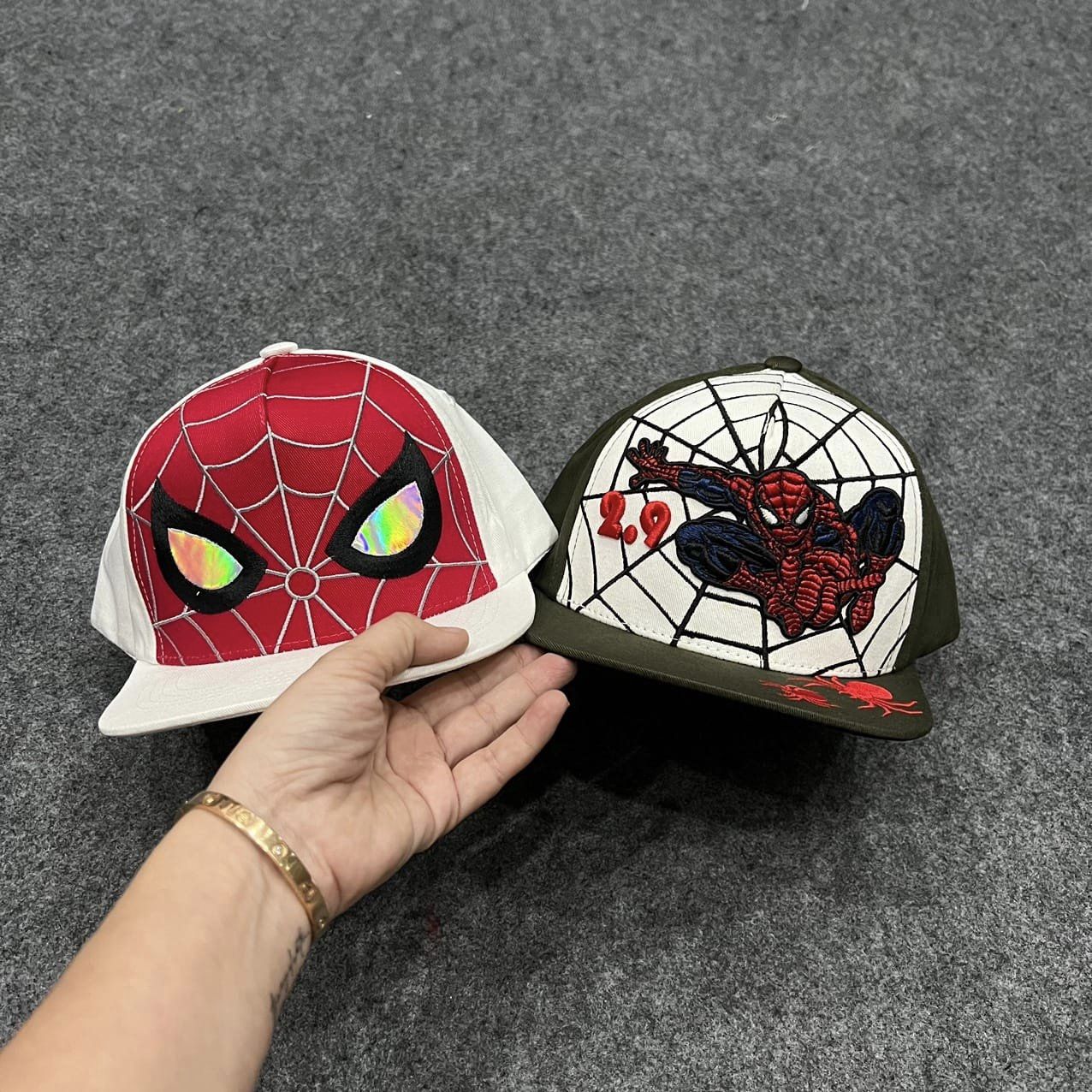 [🆕🇻🇳] Quần Áo Trẻ Em Thegioiconyeu – ✨ CHUYÊN QUẦN ÁO BÉ TRAI – NÓN – PHỤ KIỆN 🧑‍🧒❤️️👶⭐️  Nắng Mưa Là Chuyện Của Trời 
 Nón Xinh Để Đội…Bé Là Để Yêu   Nón snapback Quảng Châu xịn sò đây Mom ơi  
 Chất đẹp, form chuẩn, phía sau có thu rút.  Si , shares-0✔️ , likes-0❤️️ , date-2024-07-10 20:35:10🇻🇳🇻🇳🇻🇳📰🆕