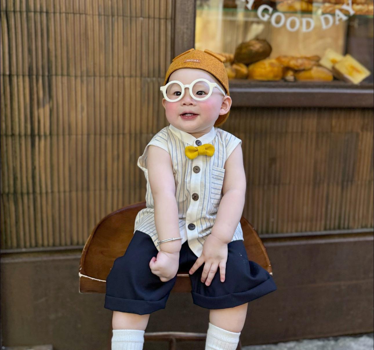 [🆕🇻🇳] Baby Closet luôn muốn được đồng hành cùng các mom chăm sóc, bảo vệ và yêu thương các con 🧑‍🧒❤️️👶⭐️ TẶNG tận 2 phụ kiện ( nơ+cavat) khi mua cả set #169k
Nhìn stlye chuẩn agabang chưa các mom  
E bán giá cực tt #169k -1set 4 #chi_tiết ( ÁO + QUẦN NGỐ + CAV , shares-0✔️ , likes-6❤️️ , date-2024-07-12 08:18:37🇻🇳🇻🇳🇻🇳📰🆕