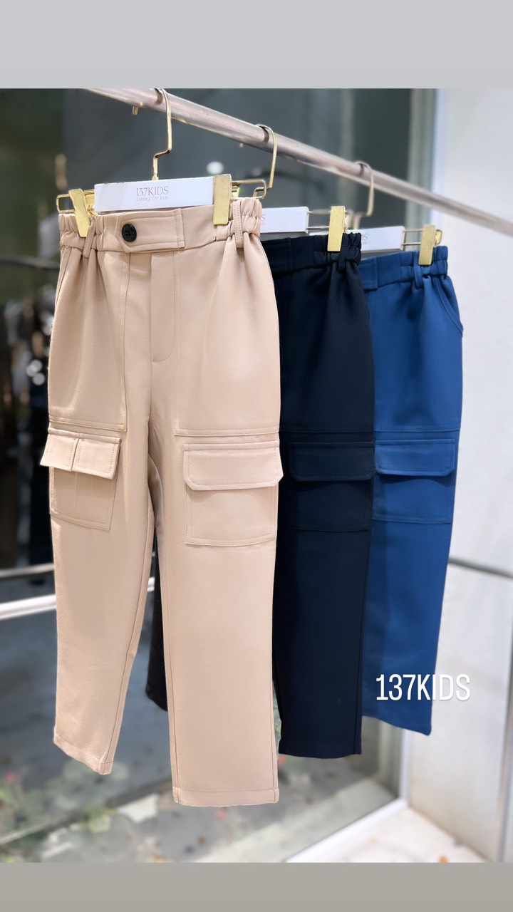 [🆕🇻🇳] Quần Áo Bé Gái 137Kids – Quần áo bé gái cao cấp chất lượng 🧑‍🧒❤️️👶⭐️ Nét hơn cả sony các mẹ ơii 
Trời ơi ở đâu có cái quần đẹp như thế này , chất Hàn lạnh mặc chỉ có mê thui ạ
Tặng #FREESHIP cho mẫu quần để các con sắm chuẩn , shares-0✔️ , likes-2❤️️ , date-2024-07-20 22:00:21🇻🇳🇻🇳🇻🇳📰🆕