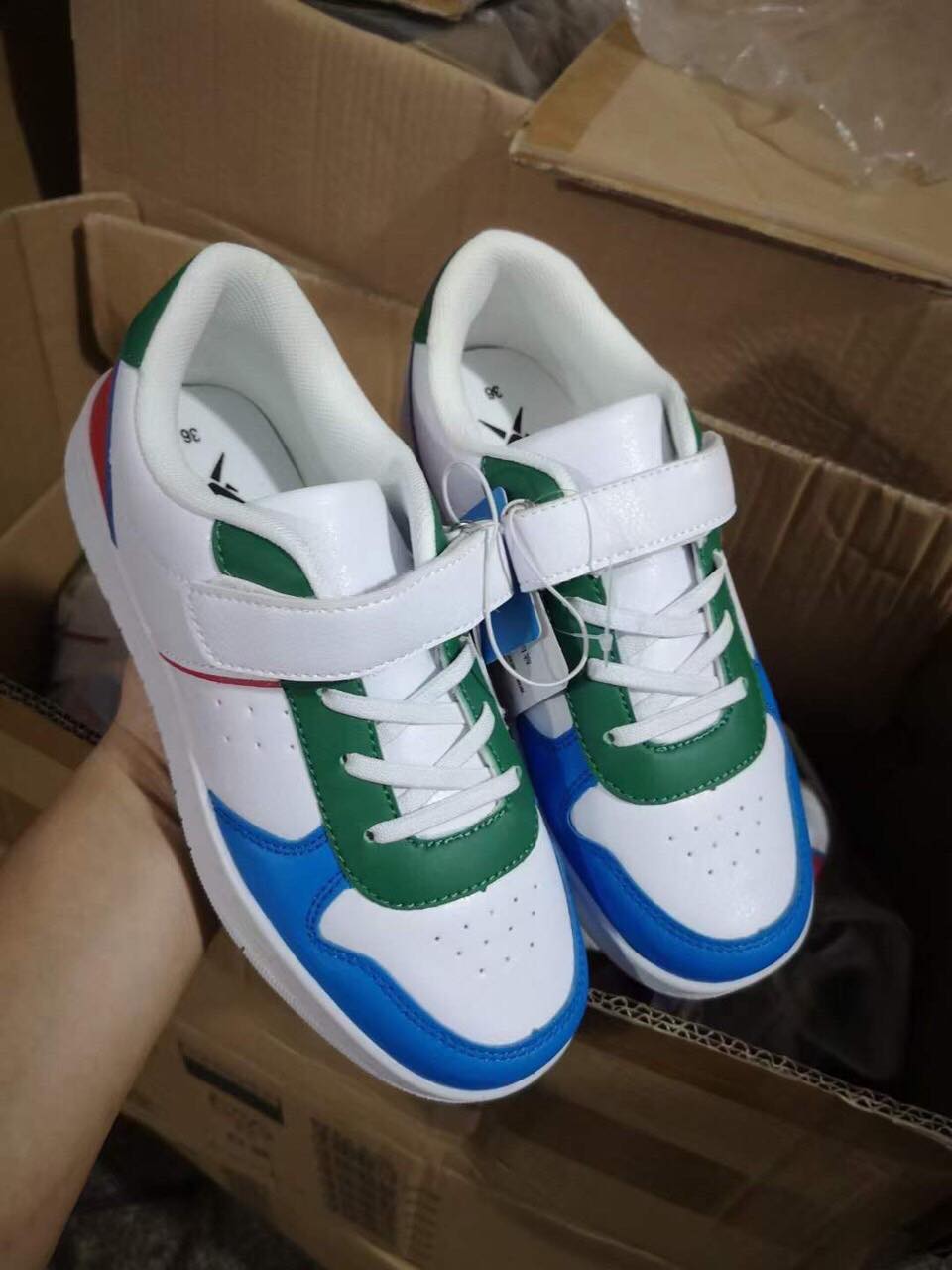 [🆕🇻🇳] Xoài’s Corner, các mẹ sẽ tìm được những món đồ phù hợp cho các bé 😎❤️️⭐️ 110k
Quần nỉ da cá mềm đẹp – xịn mịn 
Chất nỉ cực đẹp. 
Dáng quần lên đẹp, khoẻ khoắn, năng động cực luôn ạ.
Bảng màu đẹp, đa dạng với nhiều màu sắc dễ phố , shares-0✔️ , likes-2❤️️ , date-2022-10-13 22:30:08🇻🇳🇻🇳🇻🇳📰🆕