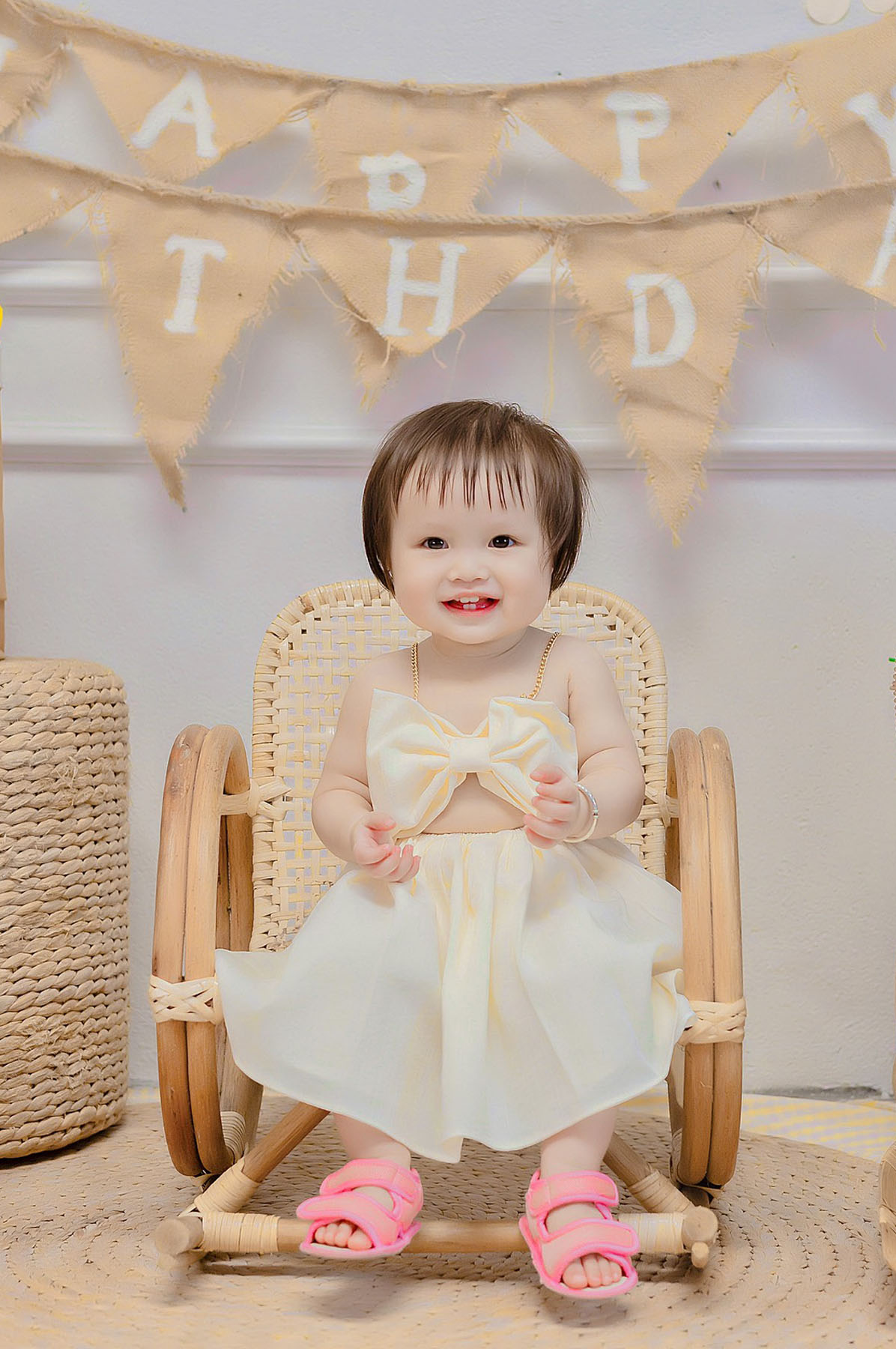 [🆕🇻🇳] Elena Kids – Thời Trang Thiết Kế Bé Gái – Thương hiệu thời trang cao cấp cho bé với những mẫu váy thiết kế riêng độc quyền 🧑‍🧒❤️️👶⭐️  Mẫu váy nơ phong cách mới lạ, thiết kế 2 lớp rất chất lượng cho bé. Bé mặc thôi nôi, sinh nhật, đi tiệc, đi chơi đều rất hợp và dễ thương ạ.  Cảm ơn feedb , shares-10✔️ , likes-378❤️️ , date-2022-11-01 00:20:07🇻🇳🇻🇳🇻🇳📰🆕