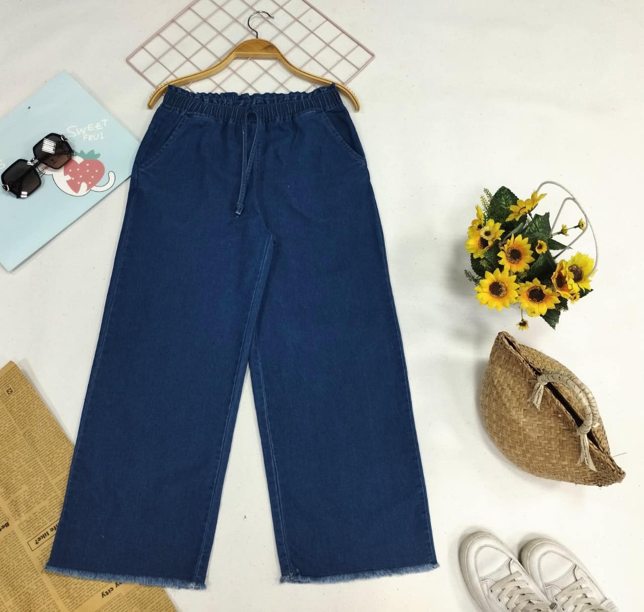 [🆕🇻🇳] Lita Outfits – Quần Áo Vnxk😎❤️️⭐️ QUẦN JEANS GIẤY ỐNG RỘNG
 Chất jeans giấy was chuẩn xuất, co giãn mặc thoải mái, mềm, mát, thấm mồ hôi
 Chất giấy nhưng hoàn toàn k bị nhăn nhiều như thị t , shares-0✔️ , likes-2❤️️ , date-2023-04-05 19:34:52🇻🇳🇻🇳🇻🇳📰🆕