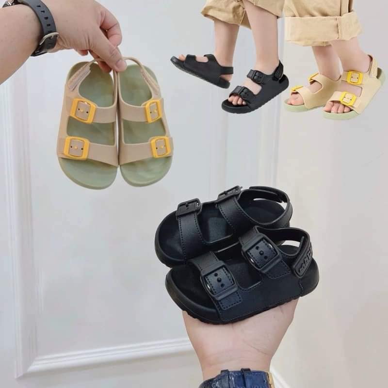 [🆕🇻🇳]  Piza Mama & Kid 🧑‍🧒❤️️👶⭐️  𝑯𝑨̀𝑵𝑮 𝑴𝑶̛́𝑰 𝑽𝑬̂̀ 
 Sandal #MariO hàng chuẩn xịn đét, siêu êm mềm nhẹ ạ. 
 SHIP COD toàn quốc
 ——————-
 , shares-1✔️ , likes-5❤️️ , date-2024-05-10 19:32:29🇻🇳🇻🇳🇻🇳📰🆕