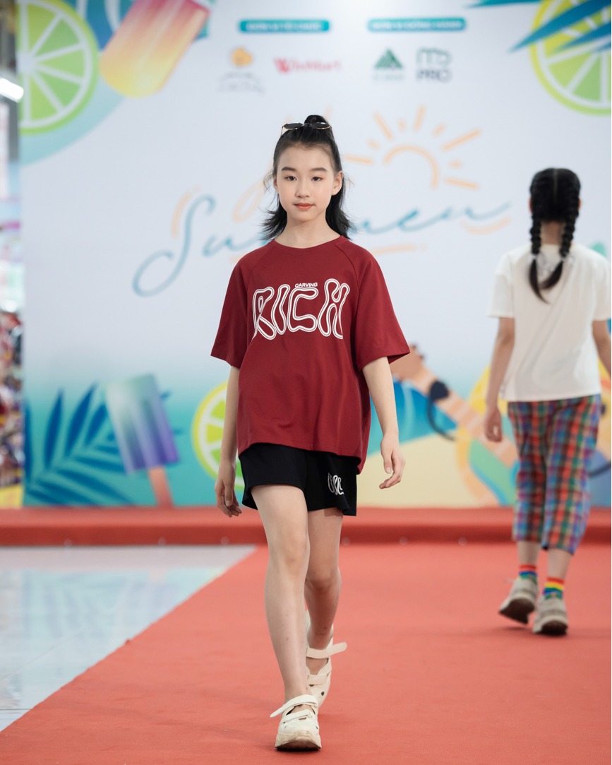 [🆕🇻🇳] LiTibaby – Thương hiệu thời trang trẻ em Việt 😎❤️️⭐️  Bộ mùa hè bé trai, bé gái LITIBABY ngắn tay in chữ Rick cho bé 19kg – 55kg
 Xem giá: 
– 
– 
∎ Chất cotton mềm mịn, thoáng mát,  , shares-0✔️ , likes-4❤️️ , date-2024-05-16 00:13:01🇻🇳🇻🇳🇻🇳📰🆕