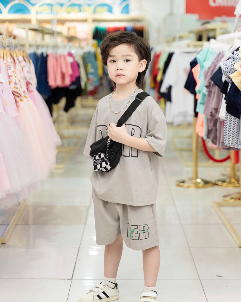 [🆕🇻🇳] LiTibaby – Thương hiệu thời trang trẻ em Việt 😎❤️️⭐️  Bộ LITIBABY bé trai ngắn tay in chữ BIS size từ 15kg – 48kg
 Xem giá: 
∎ Chất cotton mềm mịn, thoáng mát, thấm hút mồ hôi tốt
∎ , shares-0✔️ , likes-3❤️️ , date-2024-05-17 16:18:01🇻🇳🇻🇳🇻🇳📰🆕