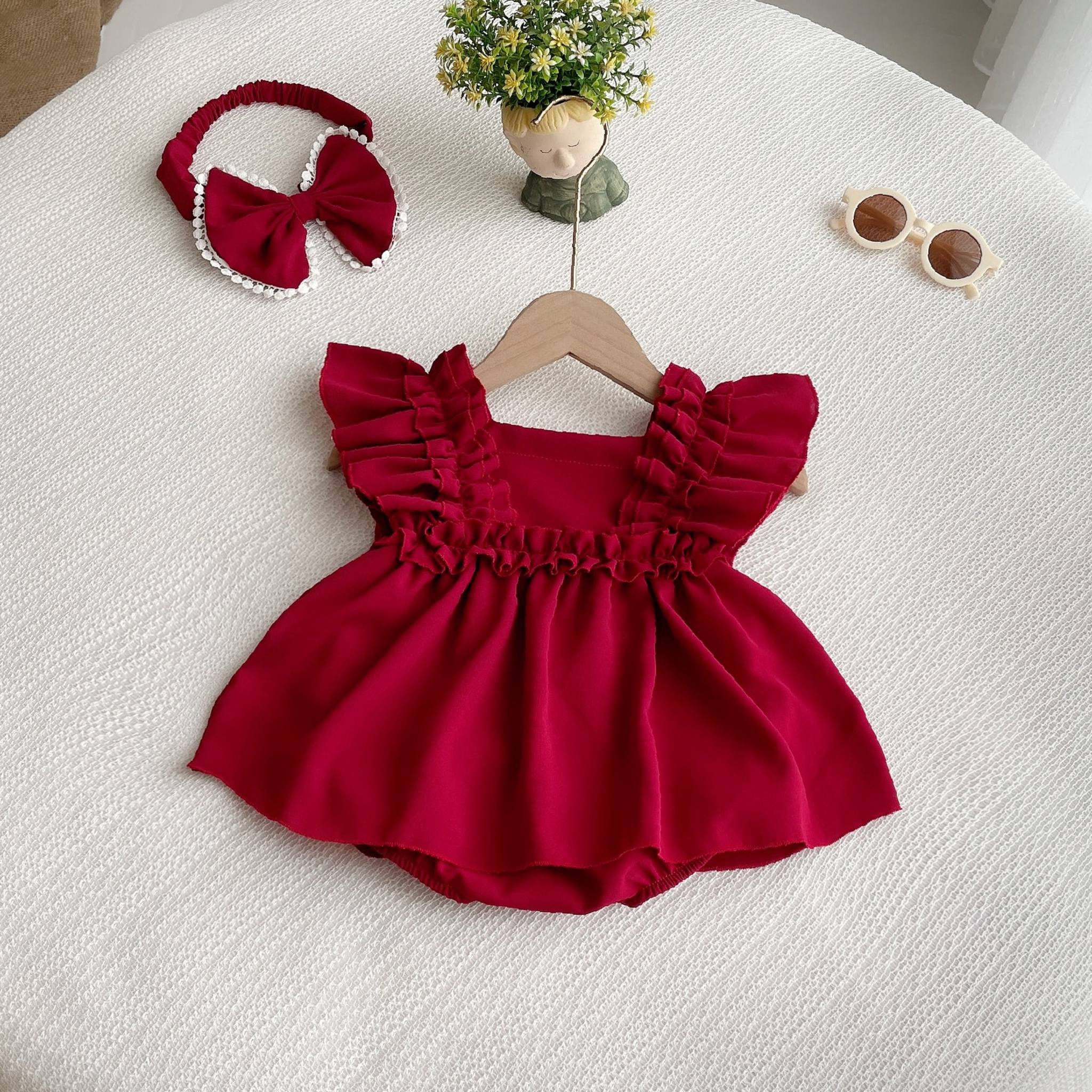 [🆕🇻🇳]  Babi Shop-Đồ thiết kế cho công chúa nhỏ của Mẹ! 🧑‍🧒❤️️👶⭐️ ĐƠN GIẢN NHƯNG NỔI BẬT 
Body váy đỏ tông basic siêu sang, huyền bí, tinh tế, sắc sảo trong một thiết kế full màu mận chín. 
   Chất liệu: Đũi Hàn
    Size: , shares-0✔️ , likes-14❤️️ , date-2024-06-24 15:00:20🇻🇳🇻🇳🇻🇳📰🆕