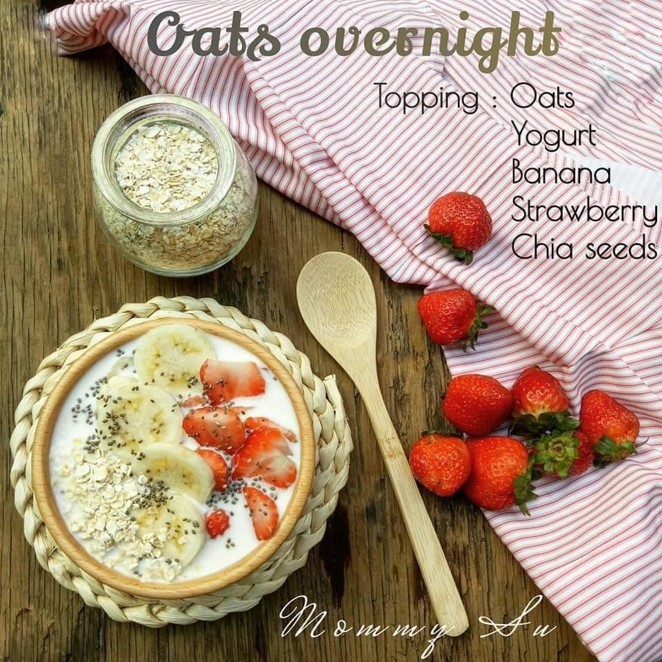 [🆕🇻🇳]  Shop Mẹ Cơ – Trọn bộ ăn dặm cho bé 🧑‍🧒❤️️👶⭐️ Bữa sáng 5 phút với món “Overnight Oats” – “Yến mạch qua đêm” 
Yến mạch qua đêm là sử dụng yến mạch ngâm với sữa tươi để ngăn mát tủ lạnh ít nhất 4-5h ( nế , shares-1✔️ , likes-5❤️️ , date-2024-07-19 00:00:25🇻🇳🇻🇳🇻🇳📰🆕