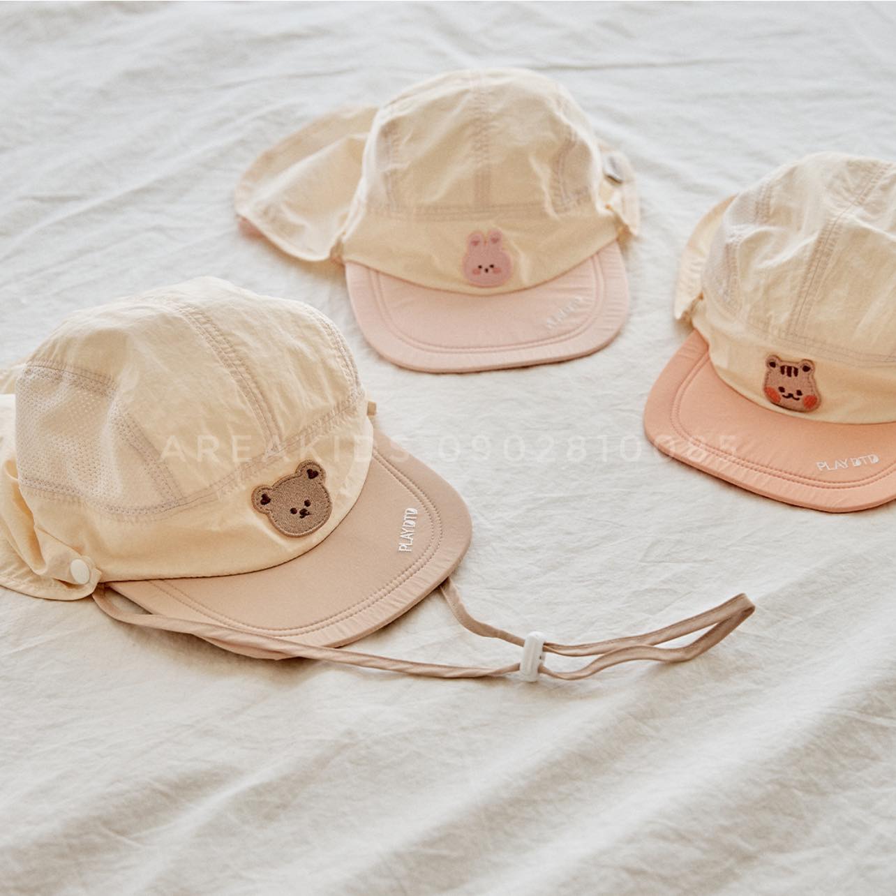 [🆕🇻🇳]  AreaKids – Chuyên hàng nội địa Hàn dành cho Mẹ và Bé 🧑‍🧒❤️️👶⭐️  Mũ chống tia uv #Dottodot xinh xắn – phần phía sau mẹ có thể tháo rời thành mũ lưỡi trai bình thường nha 

Bé Vừa đội được đi học, đi chơi , đi biển tránh , shares-0✔️ , likes-2❤️️ , date-2024-06-27 13:52:57🇻🇳🇻🇳🇻🇳📰🆕