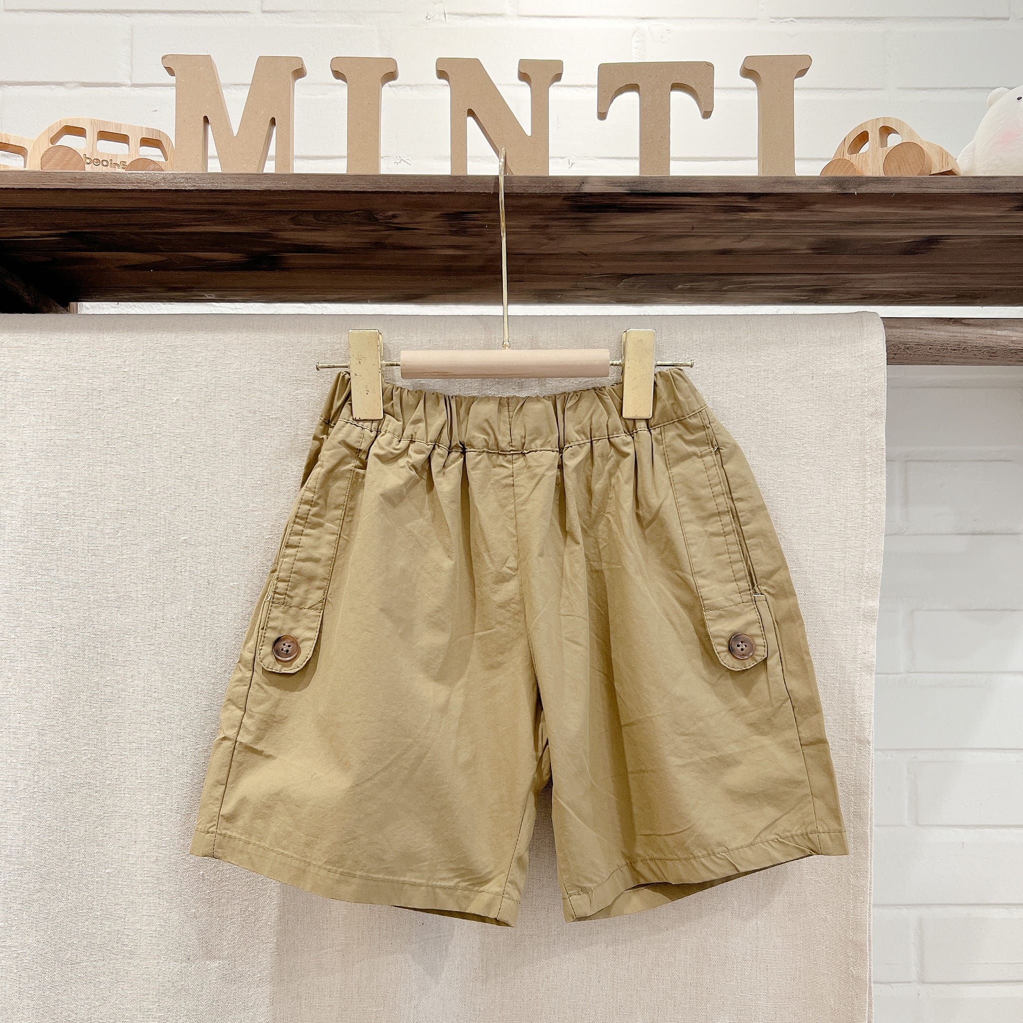 [🆕🇻🇳] Cá Mập Em Bé – Thời Trang Trẻ Em Đà Nẵng 🧑‍🧒❤️️👶⭐️  Chân váy dài kem trơn 
 Hàng sẵn tại shop nhé các mom ơi 
 0931.365.365
 Ship COD toàn quốc      
 Kiểm tra hàng mới thanh toán – Cam kết hàng y hình.  
  , shares-0✔️ , likes-45❤️️ , date-2024-07-01 21:00:13🇻🇳🇻🇳🇻🇳📰🆕