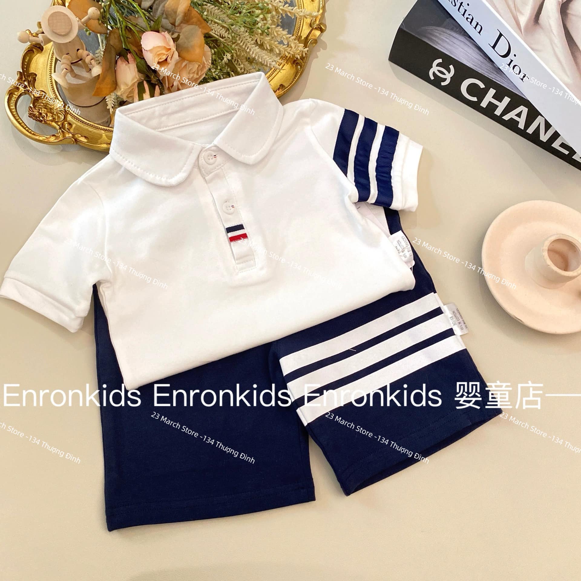 [🆕🇻🇳] 23 March Store- Thời trang trẻ em cao cấp 🧑‍🧒❤️️👶⭐️ 
 𝗕𝗼̣̂ đ𝗼̂̀ 𝗽𝗼𝗹𝗼 𝘀𝗶𝗲̂𝘂 𝗰𝘂̛𝗻𝗴 𝗰𝗵𝗼 𝗯𝗲́ 
 Chất polo cotton thoáng mát, mềm mại nha, mặc lên bao đẹp ạ.
 Hàng có sẵn ship ngayyy
 Size: 7.5-16kg
 , shares-0✔️ , likes-1❤️️ , date-2024-06-28 18:44:07🇻🇳🇻🇳🇻🇳📰🆕