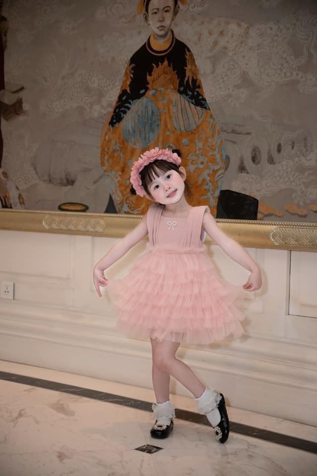 [🆕🇻🇳] HEHEHIHI – Cửa hàng nhỏ bán quần áo 🧑‍🧒❤️️👶⭐️  𝐂𝐇𝐔𝐘𝐄̂𝐍 𝐌𝐔̣𝐂 𝐒𝐀̆𝐍 𝐒𝐀𝐋𝐄 𝐋𝐄̉ 𝐒𝐈𝐙𝐄 𝐆𝐢𝐚́: 𝟑𝟗𝟗.𝟎𝟎𝟎 – Size 8 𝐂𝐡𝐨̂́𝐭 đ𝐨̛𝐧 𝐛𝐚̆̀𝐧𝐠 𝐜𝐚́𝐜𝐡: Inbox page HEHEHIHI hoặc cmt số điện thoại bên dưới các mẹ nhaa
 , shares-1✔️ , likes-4❤️️ , date-2024-07-01 20:33:27🇻🇳🇻🇳🇻🇳📰🆕