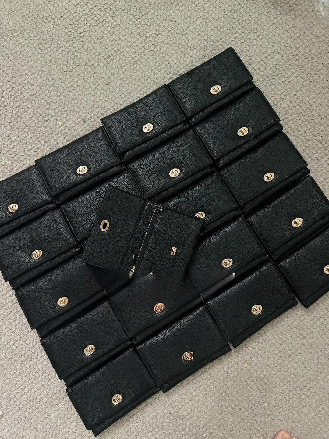 [🆕🇻🇳]  Kids House VN – Chuyên đồ Mẹ và Bé VNXK, TQXK, Cambodia 🧑‍🧒❤️️👶⭐️  Cứuuuu tôi, hong ngờ chíc ví có #119k mà chất lượng vậy luôn á. Web sale rẻ mấy bà ơiii. #5xx xuống nè da Togo xịn lắm lunnn. Bảo đảm ai cầm trên này cũng , shares-0✔️ , likes-1❤️️ , date-2024-07-19 14:07:10🇻🇳🇻🇳🇻🇳📰🆕