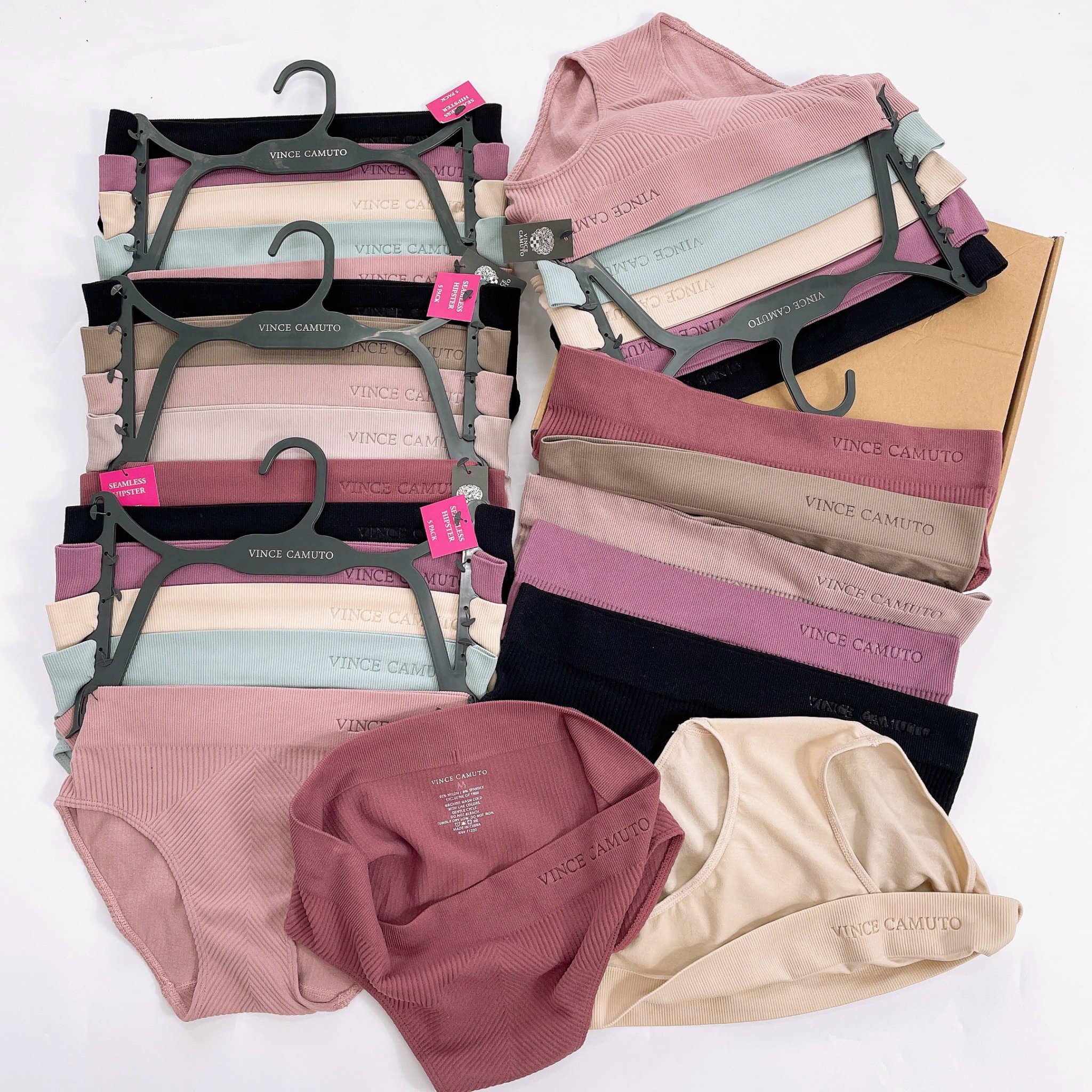 [🆕🇻🇳] Hello Kids – Hàng xuất xịn cho bé 😎❤️️⭐️ Deal đẹp – săn ngay ce ơi . Sl chỉ có vài trăm 

Lô chip Vince Camuto hiếm lắm mới có lại trên thị trường

Hãng set 5 giá ~1,3 củ. E săn dc lô dư % chỉ  , shares-0✔️ , likes-63❤️️ , date-2024-08-09 21:51:38🇻🇳🇻🇳🇻🇳📰🆕