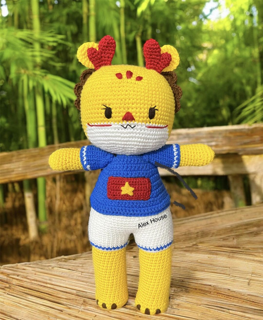 [🧸️🇻🇳]Alex House – Cửa hàng quà tặng – Người bạn tuổi thơ dễ thương cho bé yêu từ 0-3 tuổi 🎈Top1Toys🧸️   **THÚ BÔNG LEN HANDMADE RỒNG VÀNG – TỰ HÀO VIỆT NAM** 

Để đón chào ngày lễ Quốc khánh 2/9, Nhà Alex xin giới thiệu một sản phẩm độc đáo: Thú bông len han , shares-2✔️ , likes-3❤️️ , date-2024-08-17 02:21:45🇻🇳🇻🇳🇻🇳📰🆕