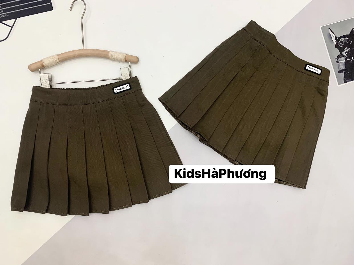 [🆕🇻🇳]  Kids Hà Phương – 172 Quang Trung – Chuyên quần áo trẻ em hàng Quảng Châu, hàng xuất Hàn cho bé 🧑‍🧒❤️️👶⭐️ 𝐍𝐞̂́𝐮 𝐧𝐡𝐢̀𝐧 đ𝐨̛̀𝐢 𝐛𝐚̆̀𝐧𝐠 đ𝐨̂𝐢 𝐦𝐚̆́𝐭 𝐲𝐞̂𝐮 𝐭𝐡𝐮̛𝐨̛𝐧𝐠 
 𝐕𝐚̣𝐧 𝐯𝐚̣̂𝐭 𝐛𝐢̀𝐧𝐡 𝐭𝐡𝐮̛𝐨̛̀𝐧𝐠 đ𝐞̂̀𝐮 𝐭𝐫𝐨̛̉ 𝐧𝐞̂𝐧 𝐲́ 𝐧𝐠𝐡𝐢̃𝐚 Váy sẵn cho các Tình yêu đi học 
 Trong có quần b , shares-0✔️ , likes-5❤️️ , date-2024-08-19 13:53:26🇻🇳🇻🇳🇻🇳📰🆕