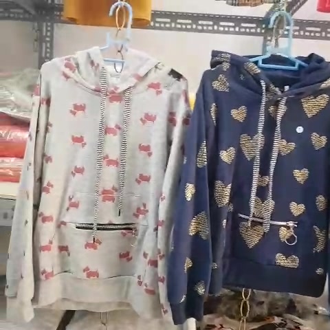 [ Shop.100K🤝Cho Thuê Hàng Bán Sỉ_Lẻ ] – Áo nỉ hoodie in hoạ tiết

Chất nỉ dày dặn

Hàng lẻ size 7, 9, 10

2 màu: xám, xa …