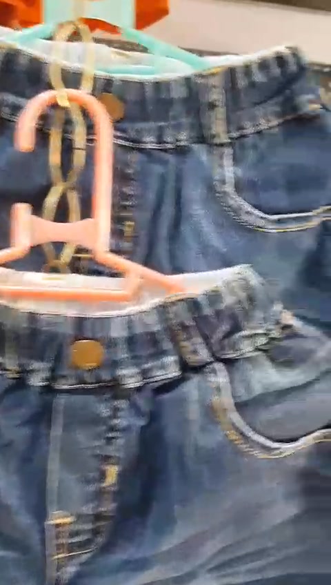 [ Shop.100K🤝Cho Thuê Hàng Bán Sỉ_Lẻ ] – Quần ngố jean thêu số cho bé trai

Vải giãn nhẹ cho bé thoải mái vận động

H …