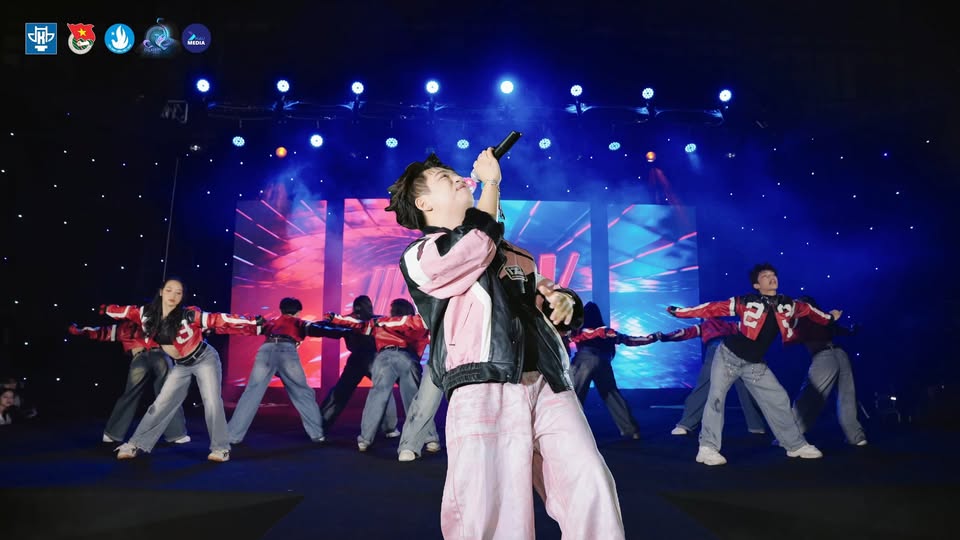 [🆕🇻🇳] Trường Đại học Kiến trúc Hà Nội-HAU ♥️️ Top1Index 📚  VIDEO RECAP ĐÊM NHẠC HỘI – THE DREAMERS 2025

Mời các bạn cùng Tiểu ban Truyền thông Sinh viên HAU MEDIA 2.0 thưởng thức những khoảnh khắc “mộng mị” không  , shares-0✔️ , likes-358❤️️ , date-2025-12-30 03:57:55🇻🇳🇻🇳🇻🇳📰🆕
