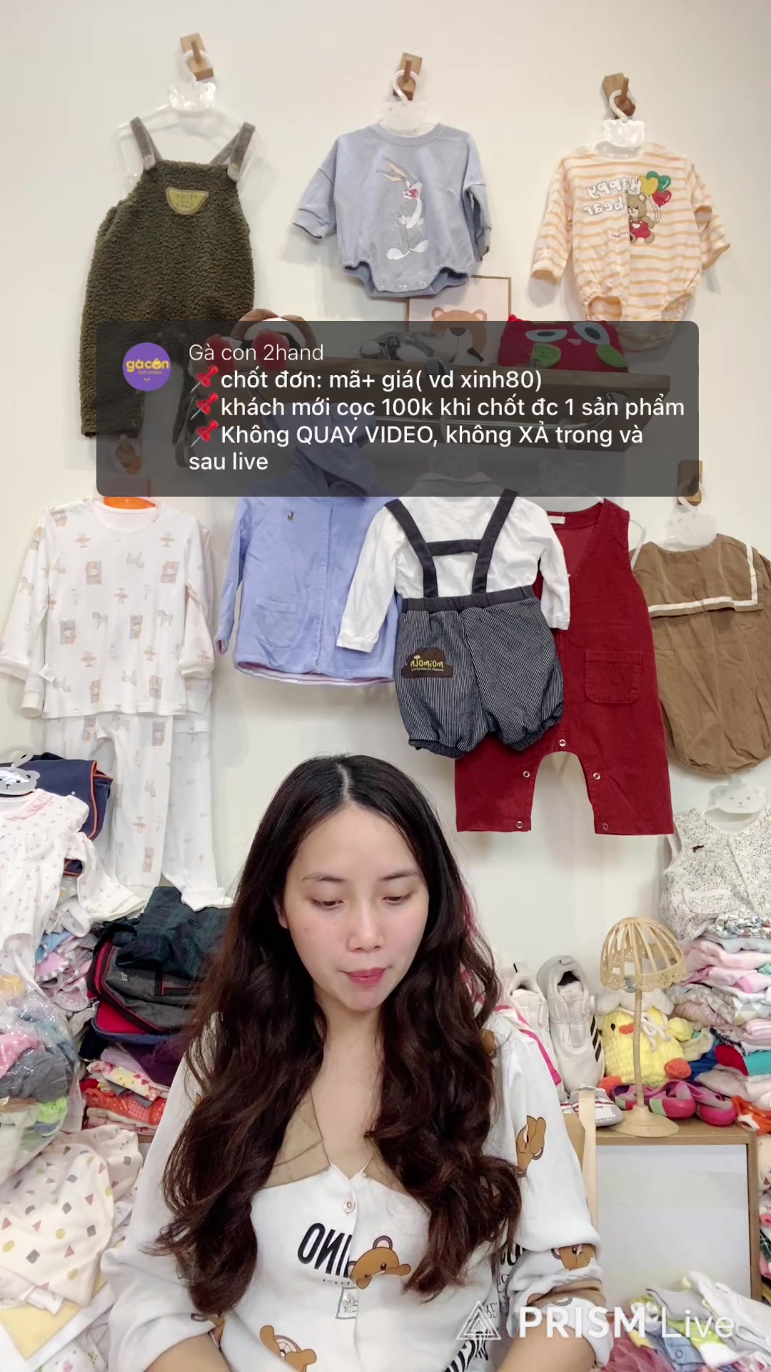 [🆕🇻🇳]  Yến Anh Baby – Cửa hàng mẹ và bé  🧑‍🧒❤️️👶⭐️ nếu em nói em tặng bộ nồi này 5 bịch bỉm khách có tin không ạ 
tin thì xin mời khách nhà em chốt ạ 
bộ nồi amey xịn 1250k đó ạ 
thế này coi như 5 bịch bim  , shares-0✔️ , likes-31❤️️ , date-2025-12-31 02:24:52🇻🇳🇻🇳🇻🇳📰🆕