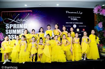 [🆕🇻🇳] Top1StarKids ⭐ ☀ ⚡ Có quá nhiều sự đáng yêu ở đây.
Cảm ơn phụ huynh và các con luôn tin yêu
#sunflower
#ntknhatthuc
#lookspringsummefashionshow
, shares-0✔️ , likes-0❤️️ , date-2023-04-01 15:57:14🇻🇳🇻🇳🇻🇳📰🆕