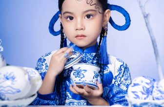 [🆕🇻🇳] Top1StarKids ⭐ ☀ ⚡ Đồ gốm hoa lam là loại đồ gốm và đồ sứ trắng được trang trí dưới men bằng bột màu xanh lam. Trang trí được thực hiện bằng tay, b… , shares-0✔️ , likes-0❤️️ , date-2023-04-10 05:41:45🇻🇳🇻🇳🇻🇳📰🆕