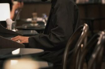 [☕️🇻🇳] 15.22 café – wine – live music ☕️ Top1Coffee ☕️ Sáng yên bình sau một ngày mưa. Anh Trần Quỳnh  chụp khoảnh khắc đẹp của anh khách quen 1522 mỗi lần đến là sẽ đàn say sưa ., shares-0✔️ , likes-6❤️️ , date-2023-05-16 02:30:18🇻🇳🇻🇳🇻🇳📰🆕