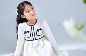 [🆕🇻🇳] Top1StarKids ⭐ ☀ ⚡  Một chiếc em bé trong veo, dịu dàng và ngọt ngào của mùa thu Hà Nội.
Mê đắm những chiếc váy vô cùng xinh xắn của 137Kids.  #M , shares-0✔️ , likes-2❤️️ , date-2022-09-29 06:43:19🇻🇳🇻🇳🇻🇳📰🆕