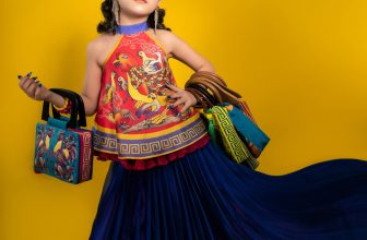 [🆕🇻🇳] Top1StarKids ⭐ ☀ ⚡ sắp sinh thần nên tranh thủ đi mua sắm tiêu tiền của má mì thôi:*
BST: Màu thời gian
NTK: Nhật Thực
Model: Kem Bảo Anh
Make , shares-0✔️ , likes-0❤️️ , date-2022-10-13 12:15:44🇻🇳🇻🇳🇻🇳📰🆕